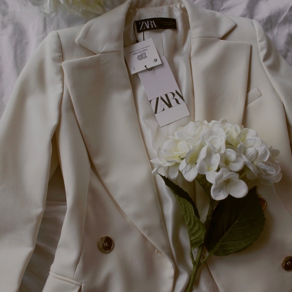 Zara cream/off white blazer. NWT